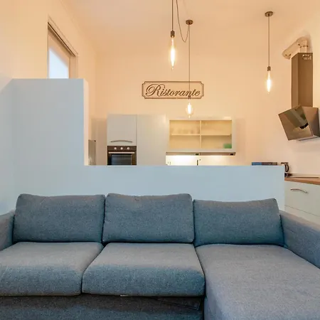 Ca Mesnil, Patio * Turin